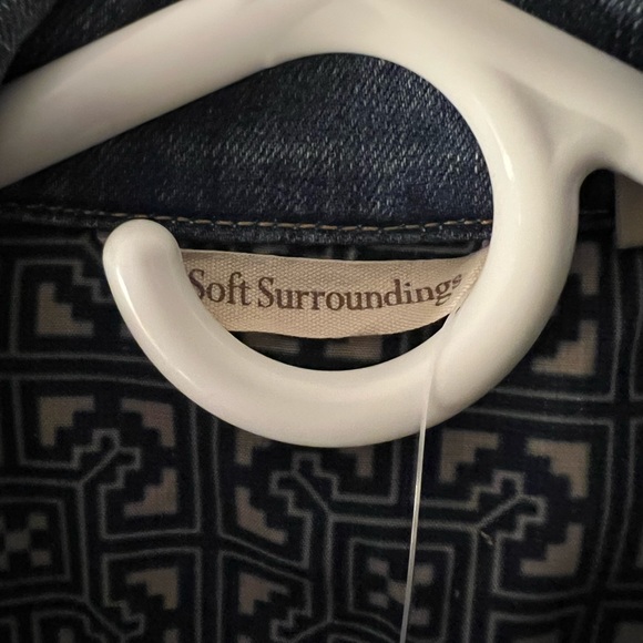 NWT, denim jean jacket. - Picture 8 of 8